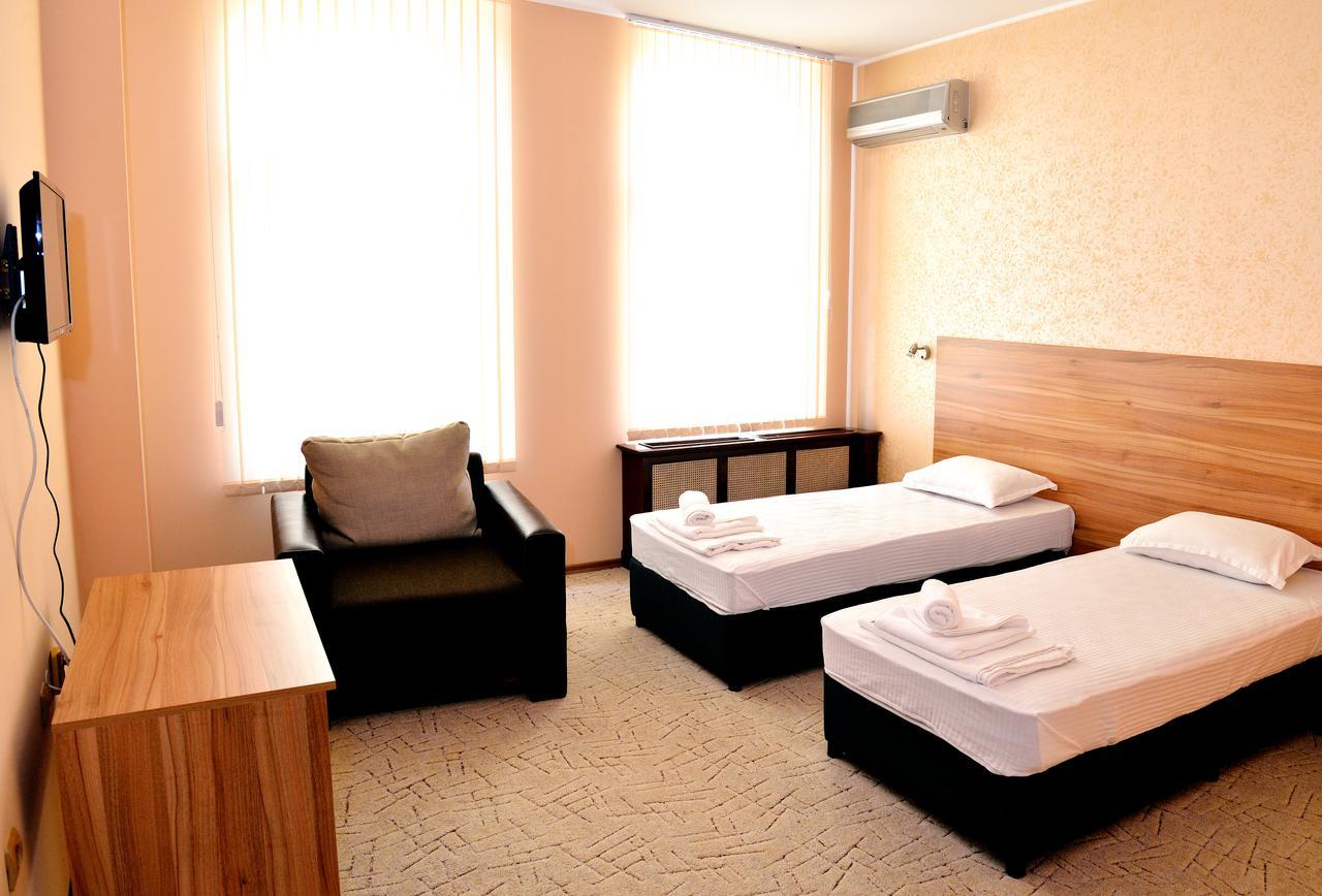 Hotel Cascade Pleven Exterior foto